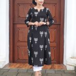 YUTHIKA Kurti - Black