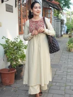 KANISHIKA  Co-ord set - Image 3