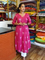 YUTHIKA Kurti - Pink