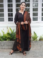 DEVYANI - Salwar Set- Black Dupatta - Image 4